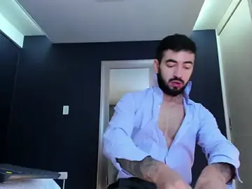 Stripchat Live Sex Cam of MarkWalker__