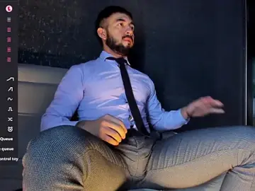 Stripchat Nude Webcam of MarkWalker__