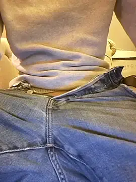 Stripchat Live Sex Cam of eddouxxx78