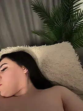 Stripchat Live Sex Cam of Andrestarr