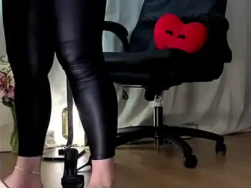 Stripchat Adult Webcam of Mommy_Goddess