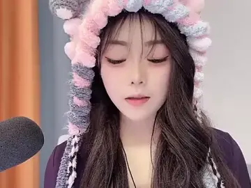 Stripchat Sex Cam of smalldaisy