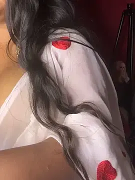 Stripchat Sex Chat of GLaM_GoDdEsS_143