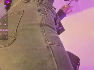 Stripchat Adult Webcams of ZURY_TAY