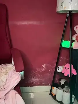 Stripchat Nude Webcam of mEhAK_________