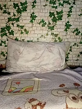 Stripchat Sex Cam of yaraa49