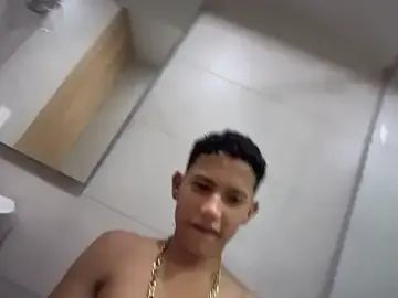 Stripchat Best live sex cam show of Toy_boy777