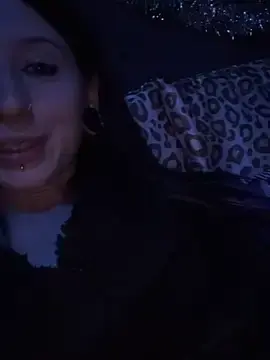 Stripchat Live Porn of MissMidnightUK