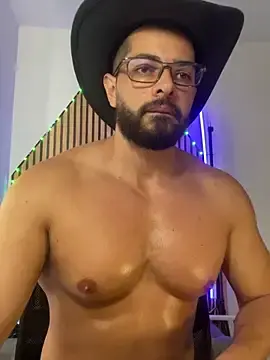 Stripchat Free Porn Cam of magnumchris