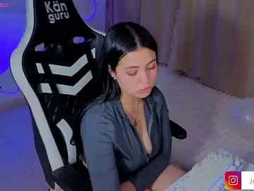 Stripchat Watch Live Sex Cams of Victoryyy_