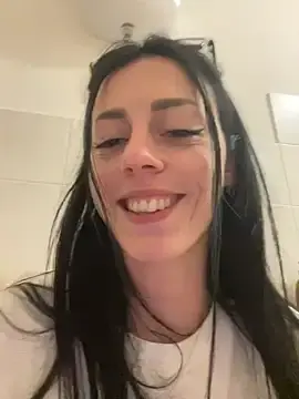 Stripchat Watch Live Sex Cams of alibi_room