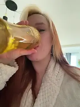 Stripchat Nude Webcam of AnjaAmelia