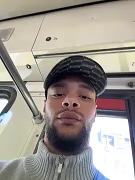 Stripchat Watch Live Sex Cams of Lionayowe