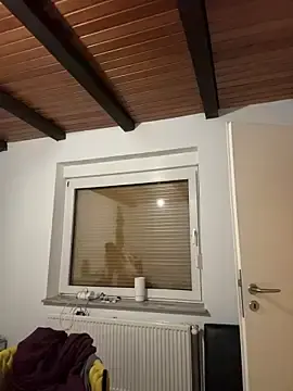 Stripchat Free Porn Cam of LittleChaosQueen