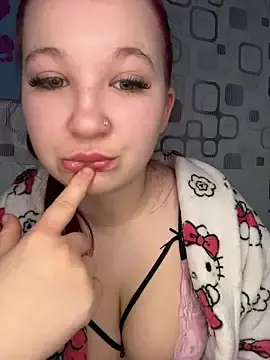 Stripchat Sex Cam of LittleChaosQueen