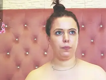 Stripchat Adult Webcam of SophiaStarr