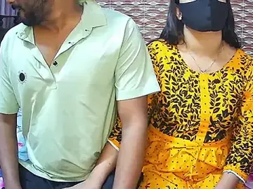 Stripchat Sex Cam of Younger_Couples