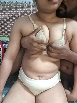 Stripchat Sex Cam of Younger_Couples