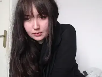 Stripchat Sex Cam of Lynylou