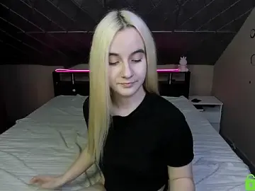 Stripchat Nude Webcam of Naomi1Hinata