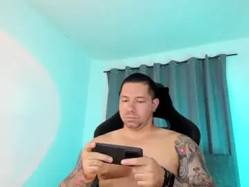 Stripchat Live Sex Cam of Pierre_Vidal