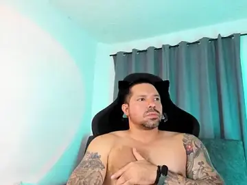 Stripchat Adult Webcam of Pierre_Vidal
