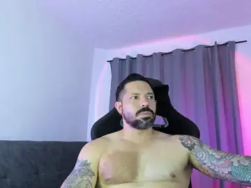 Stripchat Adult Webcam of Pierre_Vidal