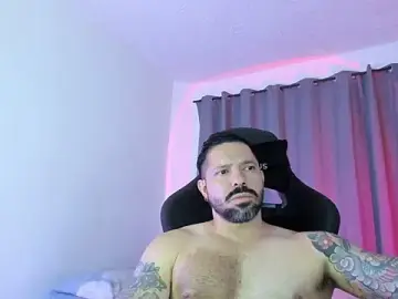 Stripchat Adult Webcams of Pierre_Vidal