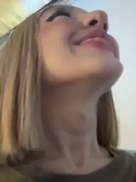 Stripchat Live Porn of SweetBunnyGF