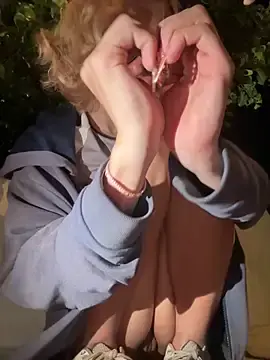 Stripchat Live Porn of SweetBunnyGF