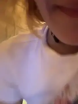 Stripchat Live Porn of SweetBunnyGF