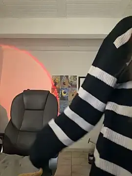 Stripchat Adult Webcams of aly_golden_