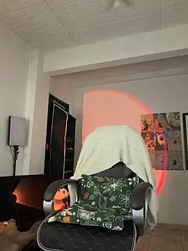 Stripchat Free Live Porn of aly_golden_