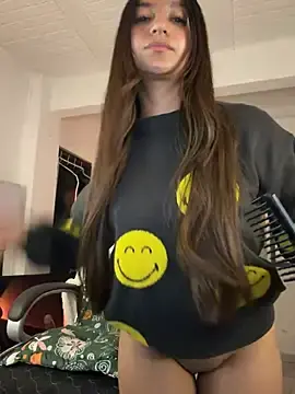 Stripchat Live Porn of aly_golden_