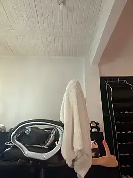 Stripchat Sex Cam of aly_golden_