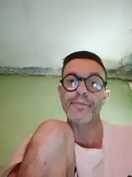Stripchat Free Porn Cam of Invictus1974