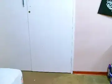 Stripchat Sex Cam of LeeBabby