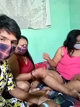 Stripchat Adult Webcam of LoveOnStream