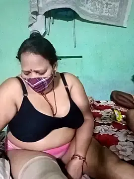 Stripchat Live Sex of LoveOnStream