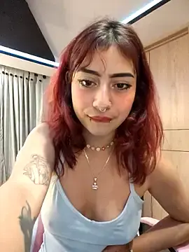 Stripchat Live Sex of Sarah_Lark-