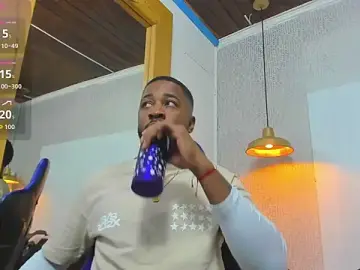 Stripchat Sex Cam of Drake_Nassir4