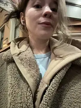 Stripchat Live Sex Cam of Mimiumuy