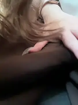 Stripchat Sex Cam of Mimiumuy