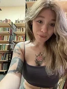 Stripchat Nude Webcam of Mimiumuy