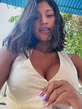 Stripchat Sex Cam of sexi_noemi