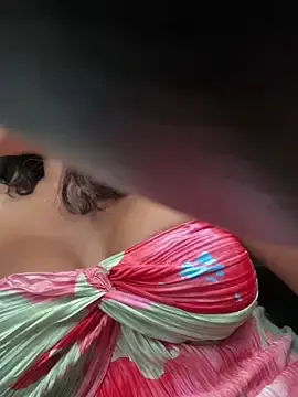 Stripchat Live Sex of sexi_noemi