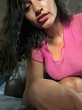 Stripchat Live Sex Cam of sexi_noemi