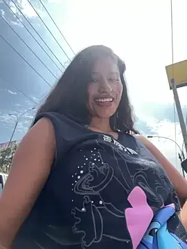 Stripchat Free Live Porn of sexi_noemi