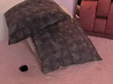 Stripchat Nude Webcam of kristakinnky