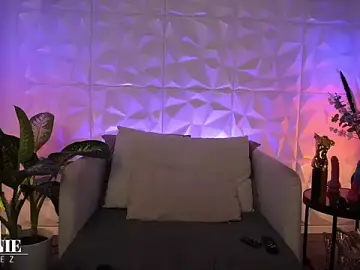 Stripchat Free Live Porn of BonnieStylez